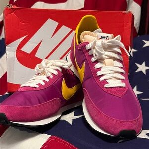 Brand New Nike  Waffle Trainers 2 Sp Fireberry Men’s Vibrant Sneakers